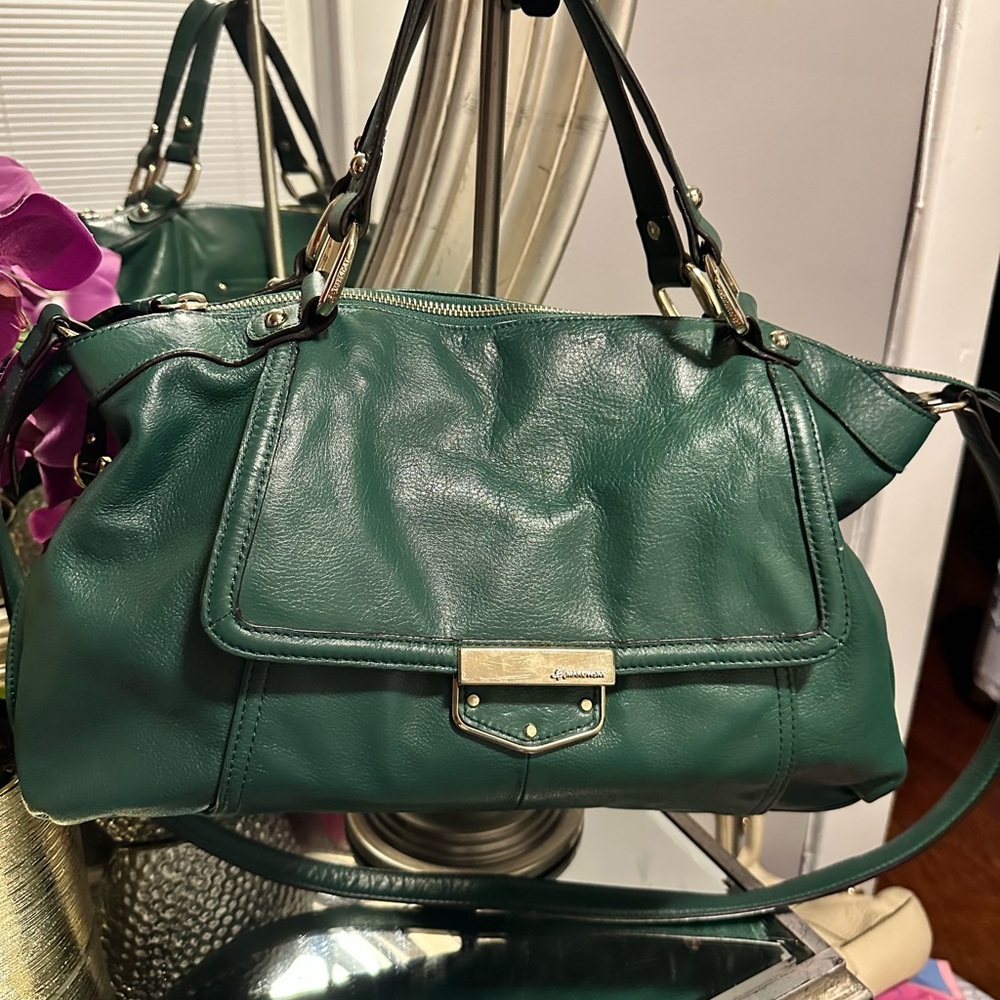B. Makowsky Forest Green Shoulder Bag